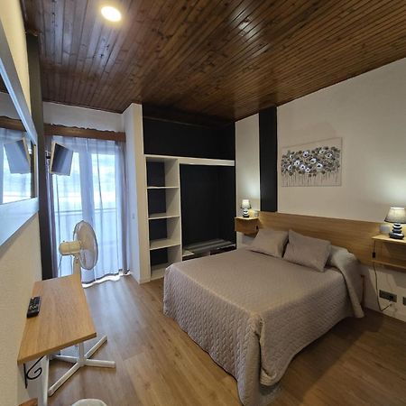 Al Moniz Hotel Água de Pena Екстериор снимка