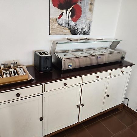 Al Moniz Hotel Água de Pena Екстериор снимка