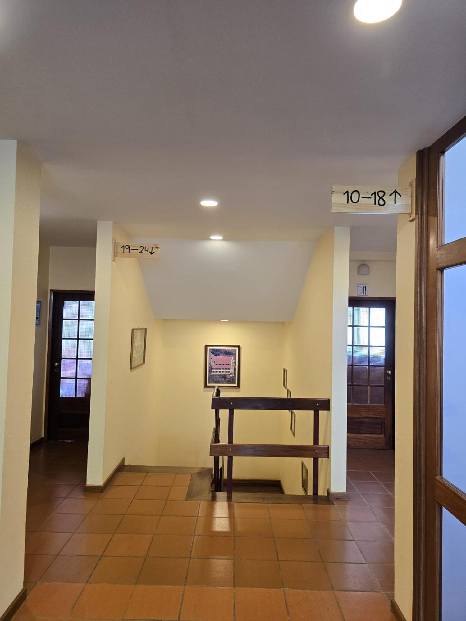 Al Moniz Hotel Água de Pena Екстериор снимка